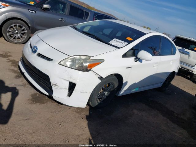 Toyota Prius One Image 10
