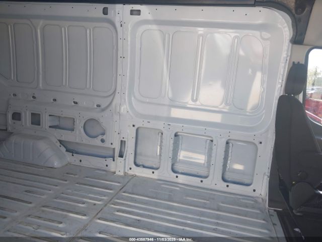 Ford Transit Image 9
