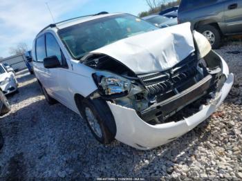  Salvage Toyota Sienna