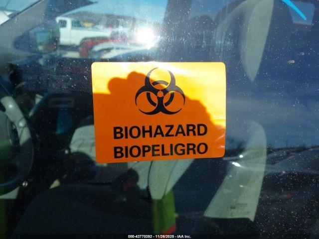 Toyota Sienna Le Image 4