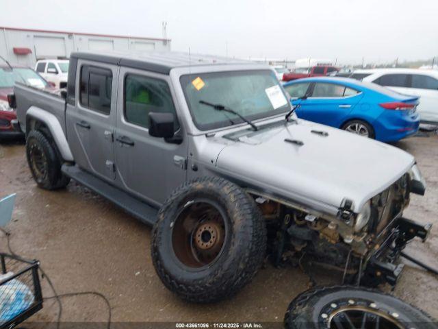  Salvage Jeep Gladiator