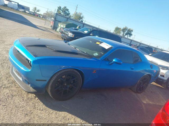 Dodge Challenger Image 16
