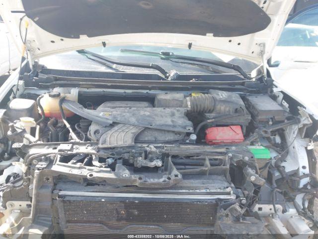 Chrysler Pacifica Touring L Image 7