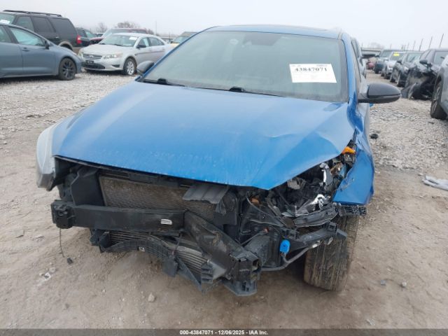 Kia Forte Gt Image 3