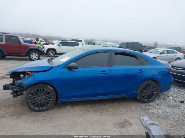 Kia Forte Gt Image 12