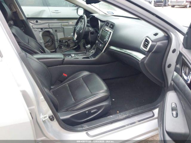 Nissan Maxima 3.5 Sv Image 12