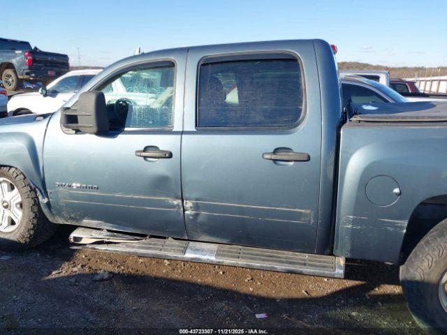 Chevrolet Silverado 1500 Lt Image 16