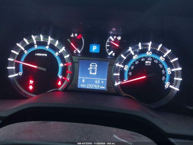 Toyota 4Runner Limited Image 7