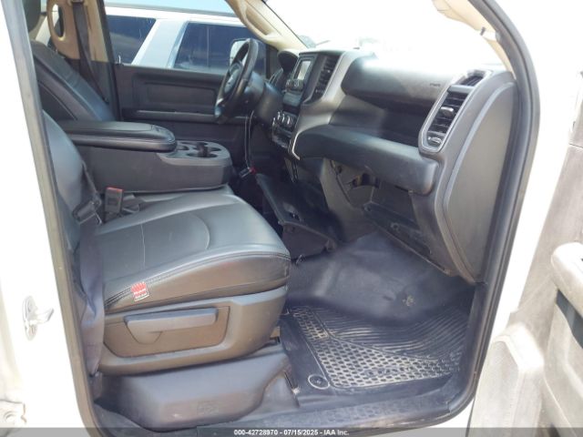 Ram 2500 Tradesman  4x2 8' Box Image 7