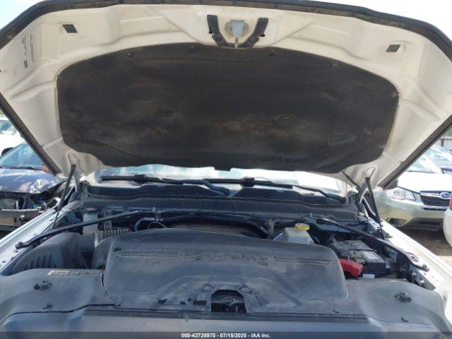 Ram 2500 Tradesman  4x2 8' Box Image 10