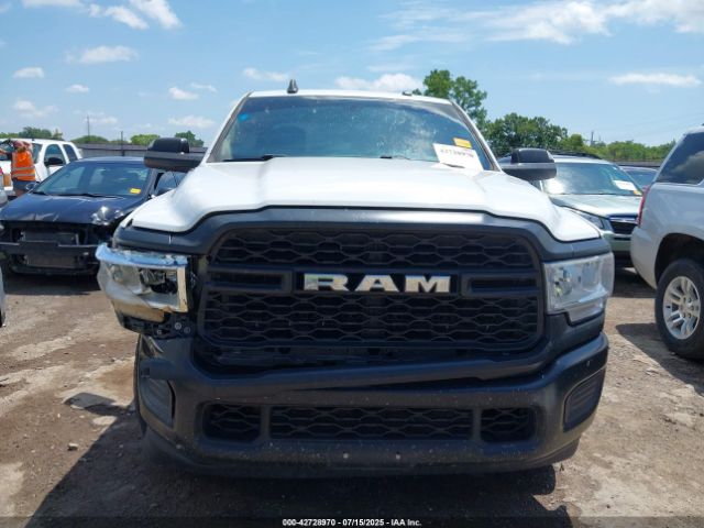 Ram 2500 Tradesman  4x2 8' Box Image 15