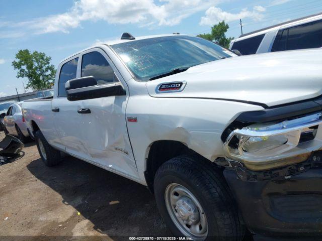 Ram 2500 Tradesman  4x2 8' Box Image 11