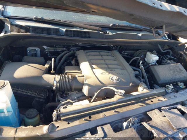 Toyota Tundra Platinum Image 17