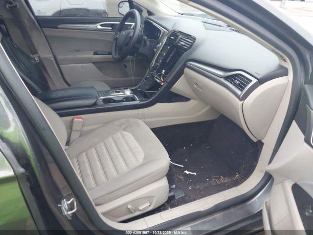 Ford Fusion Se Image 3