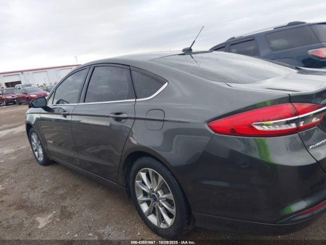 Ford Fusion Se Image 2