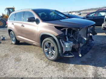  Salvage Toyota Highlander
