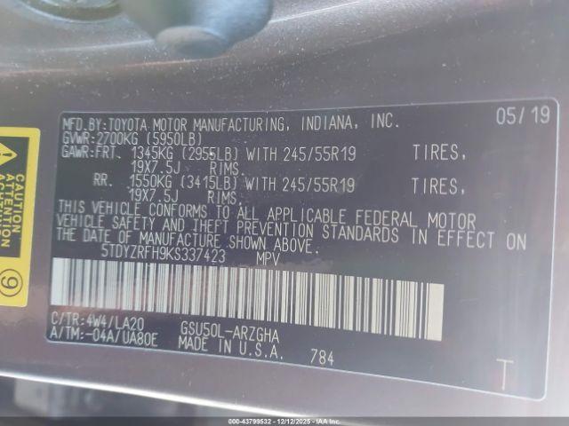 Toyota Highlander Limited Platinum Image 3