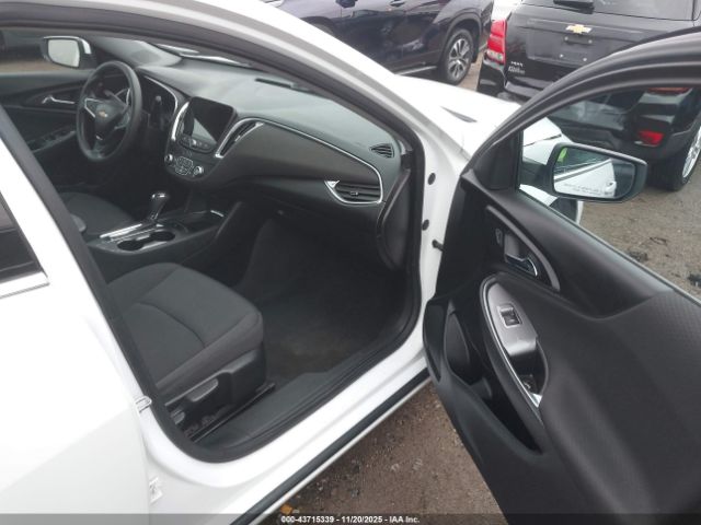 Chevrolet Malibu Fwd Lt Image 8