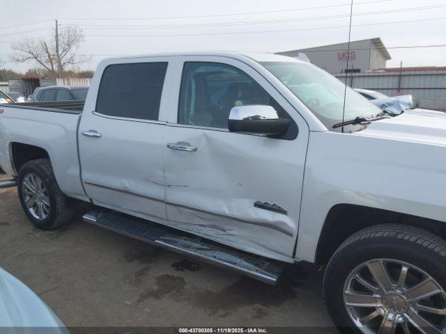 Chevrolet Silverado 1500 High Country Image 8