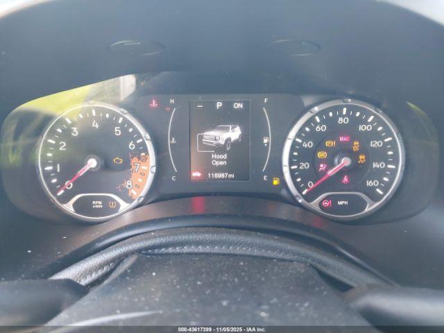 Jeep Renegade Latitude Image 4