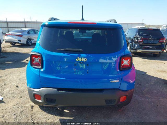 Jeep Renegade Latitude Image 16