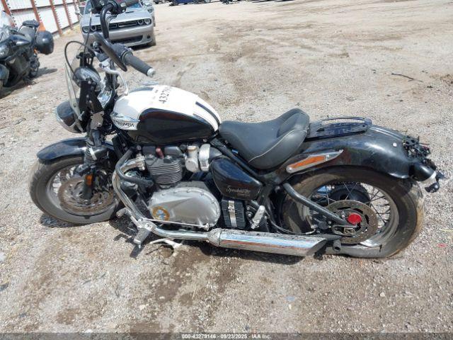 Triumph Motorcycle Bonneville Speedmaster Image 13