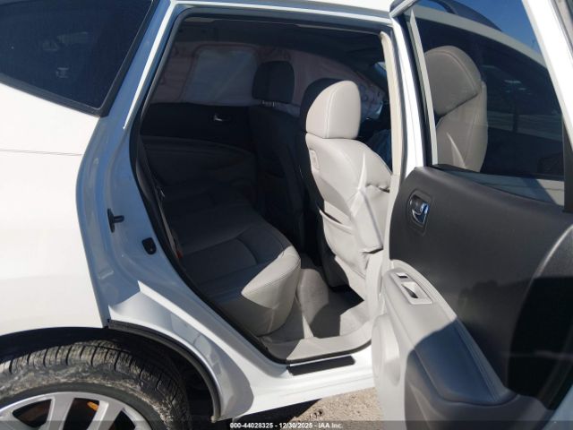 Nissan Rogue Image 9