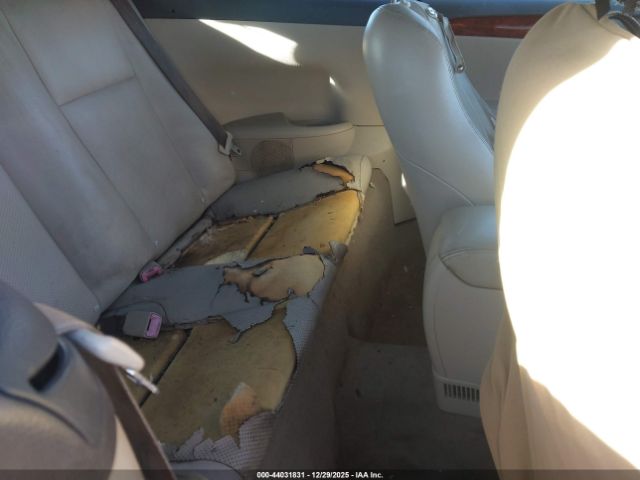 Toyota Camry Sle Image 8