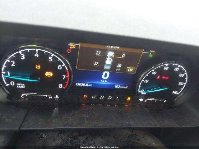 Ford Maverick Lariat Image 14