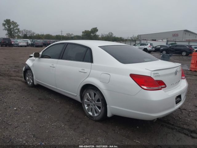 Toyota Avalon Xls Image 11
