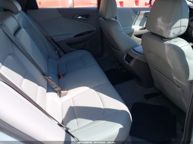 Chevrolet Malibu 1lt Image 7