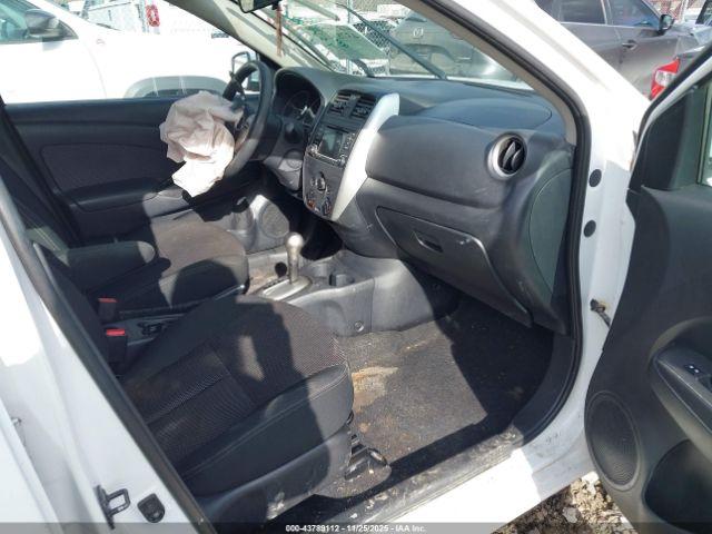 Nissan Versa 1.6 Sl Image 7