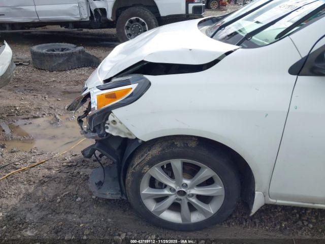 Nissan Versa 1.6 Sl Image 10