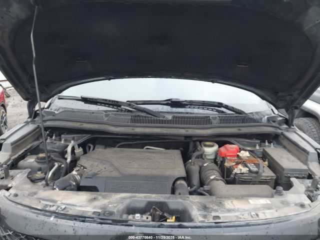 Ford Explorer Sport Image 10