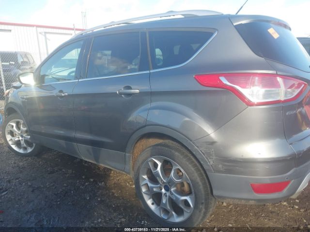 Ford Escape Titanium Image 11
