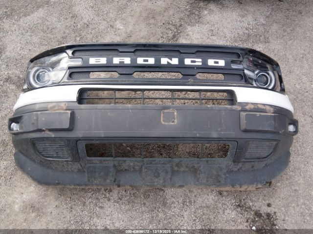 Ford Bronco Outer Banks Image 5