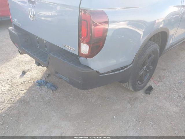 Honda Ridgeline Black Edition Image 2