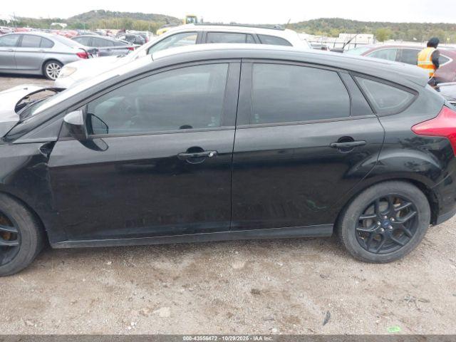 Ford Focus Se Image 12