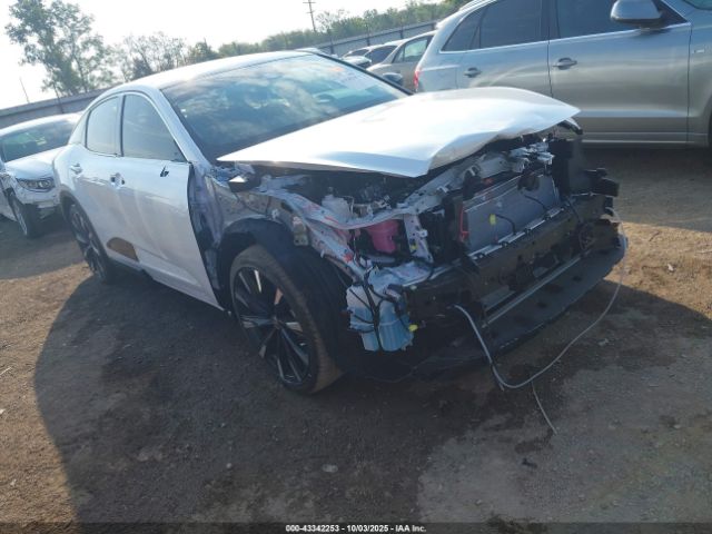 Toyota Crown Platinum Image 1