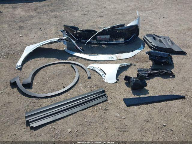 Toyota Crown Platinum Image 18