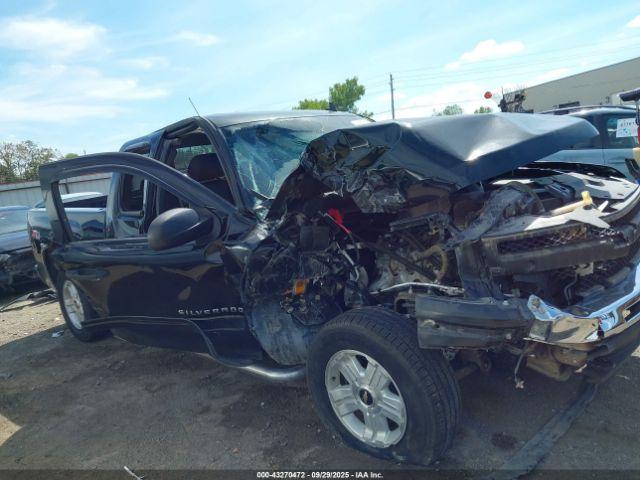 Chevrolet Silverado 1500 Lt Image 2