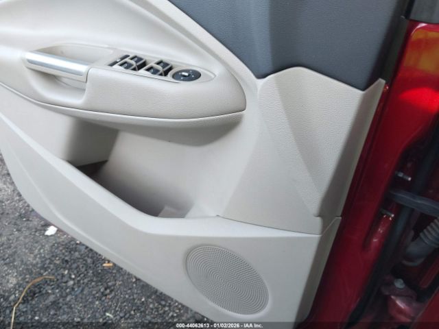 Ford Escape Titanium Image 10