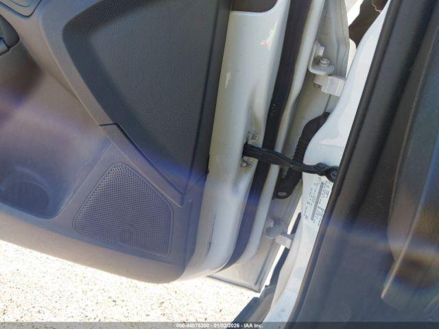 Ford Focus S Image 15