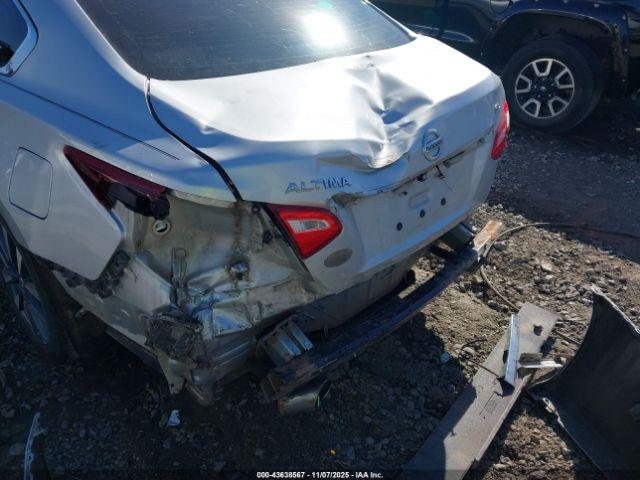 Nissan Altima 2.5 Sl Image 10