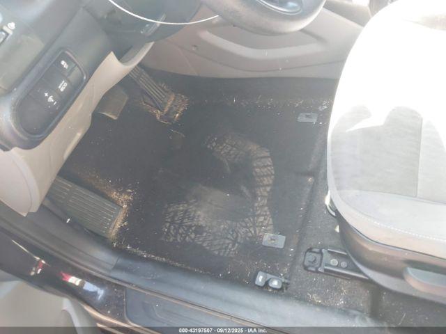 Kia Forte Lx Image 9