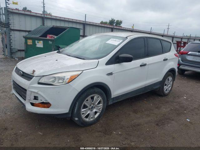 Ford Escape S Image 3