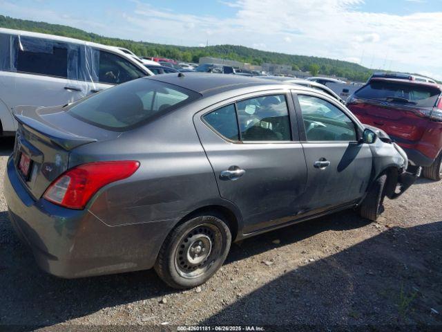 Nissan Versa 1.6 Sv Image 9