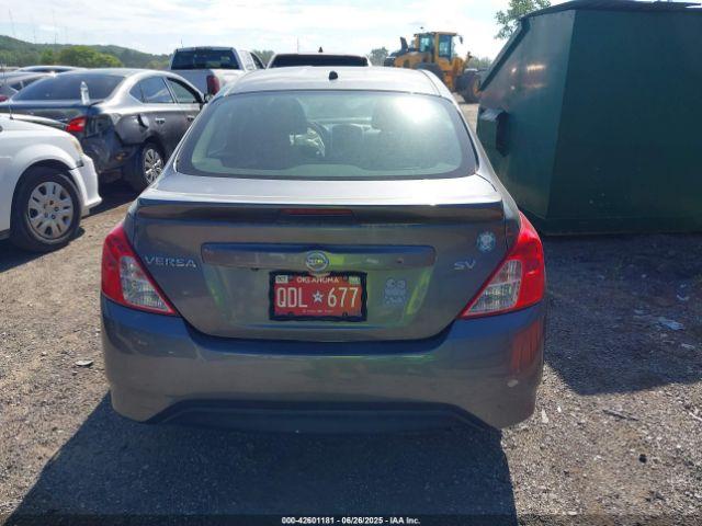 Nissan Versa 1.6 Sv Image 16