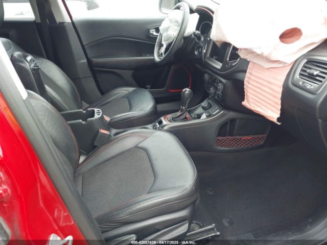 Jeep Compass Trailhawk 4x4 Image 3