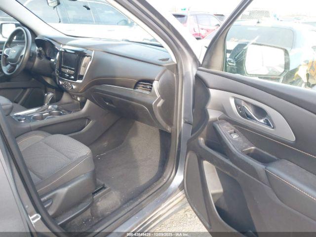 Chevrolet Traverse Awd Ls Image 5